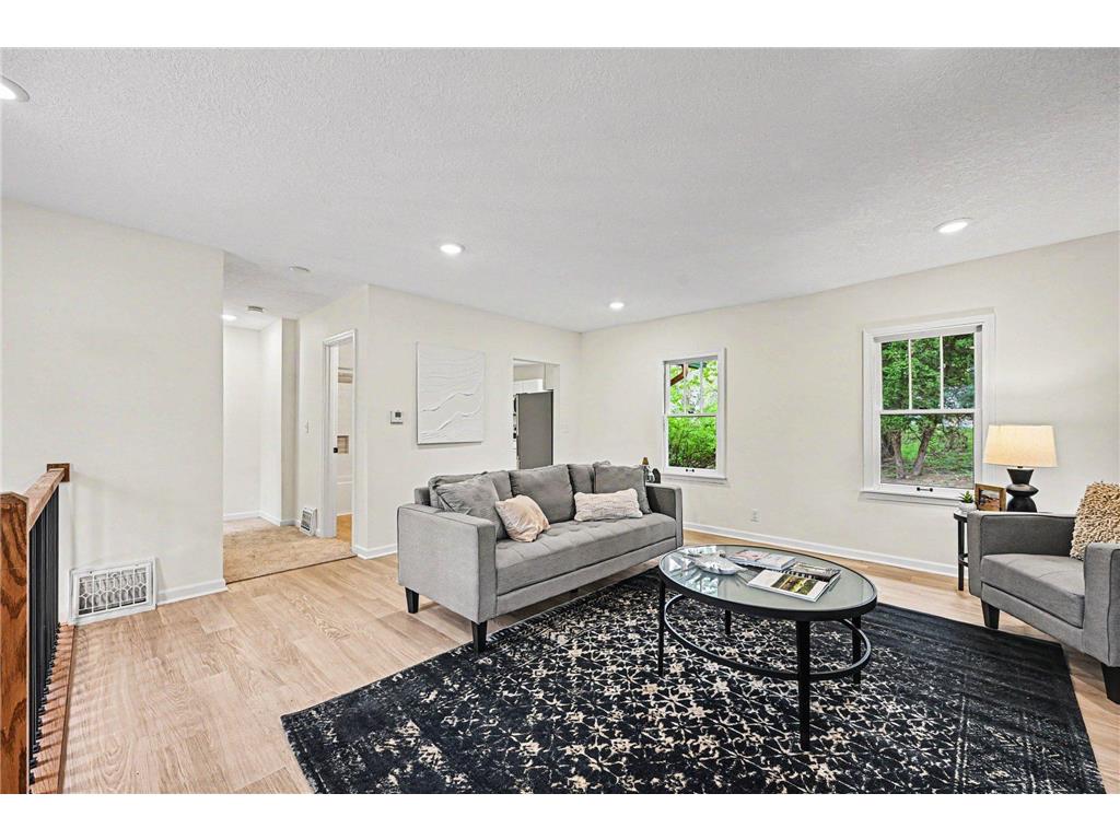 87 Juniper Street Mahtomedi MN 55115 7022925 image6