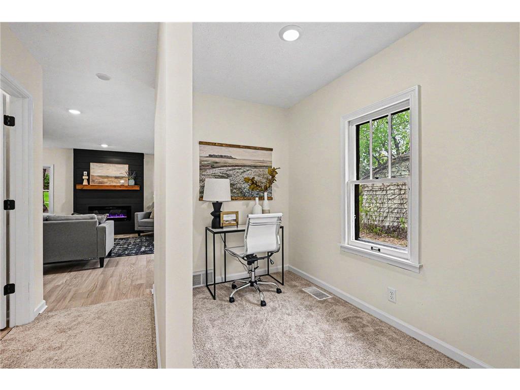 87 Juniper Street Mahtomedi MN 55115 7022925 image7