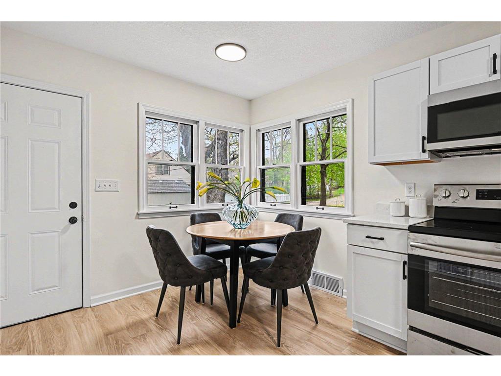87 Juniper Street Mahtomedi MN 55115 7022925 image8