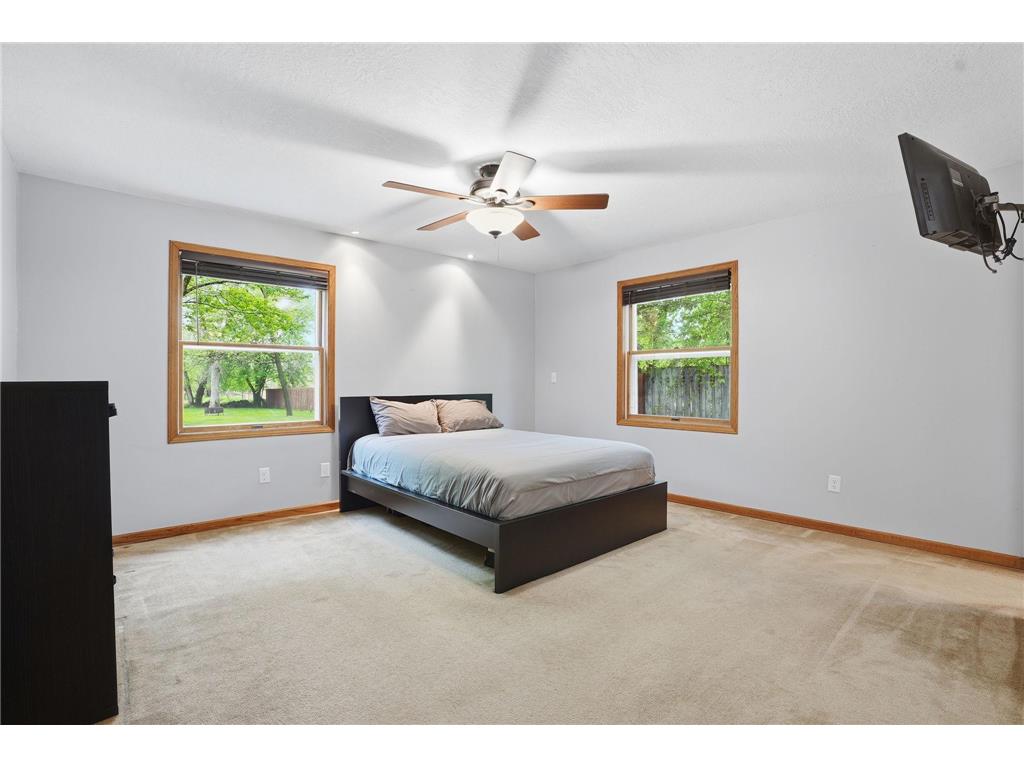 870 County Road F E Vadnais Heights MN 55127 7075735 image17