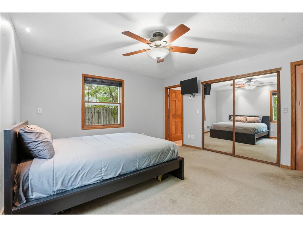 870 County Road F E Vadnais Heights MN 55127 7075735 image18
