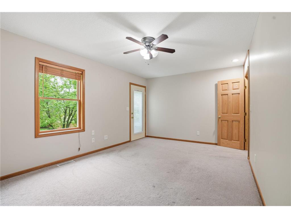 870 County Road F E Vadnais Heights MN 55127 7075735 image24