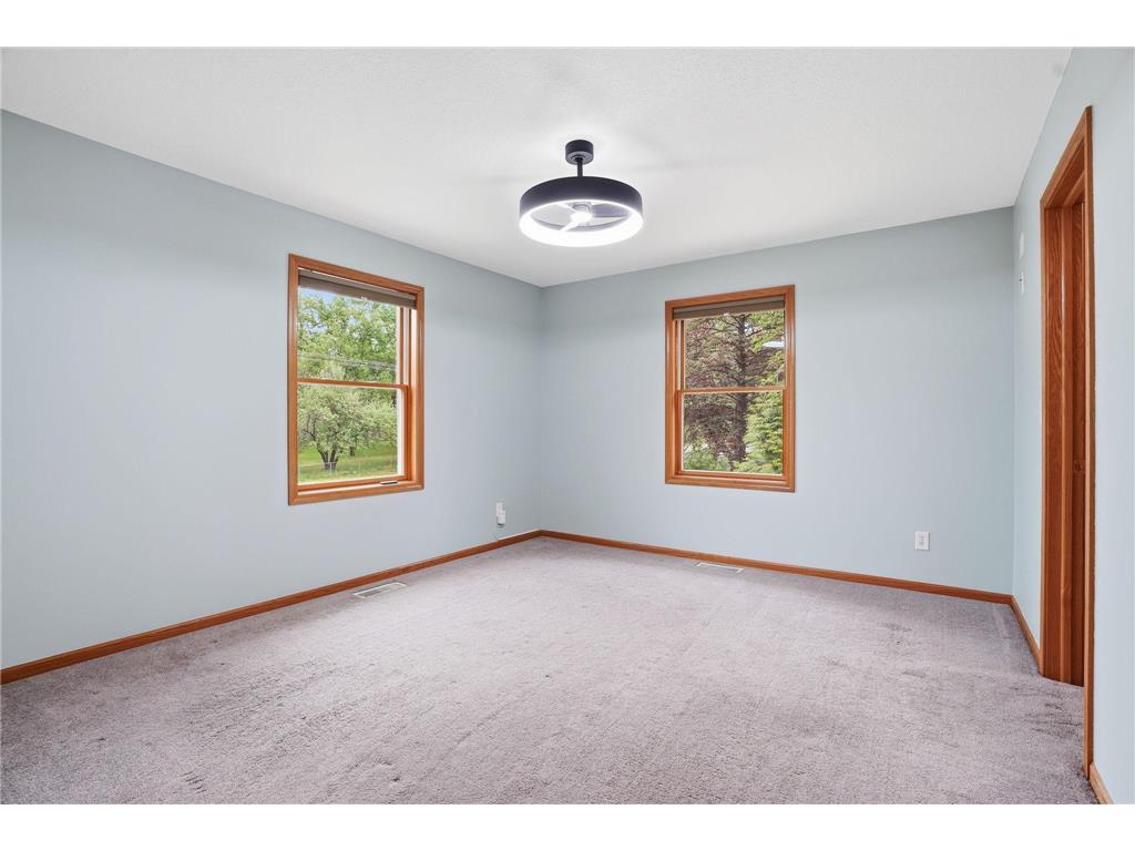 870 County Road F E Vadnais Heights MN 55127 7075735 image25