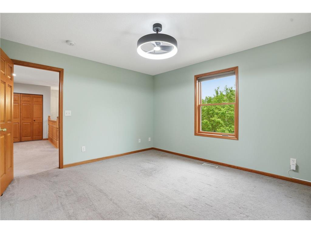 870 County Road F E Vadnais Heights MN 55127 7075735 image27