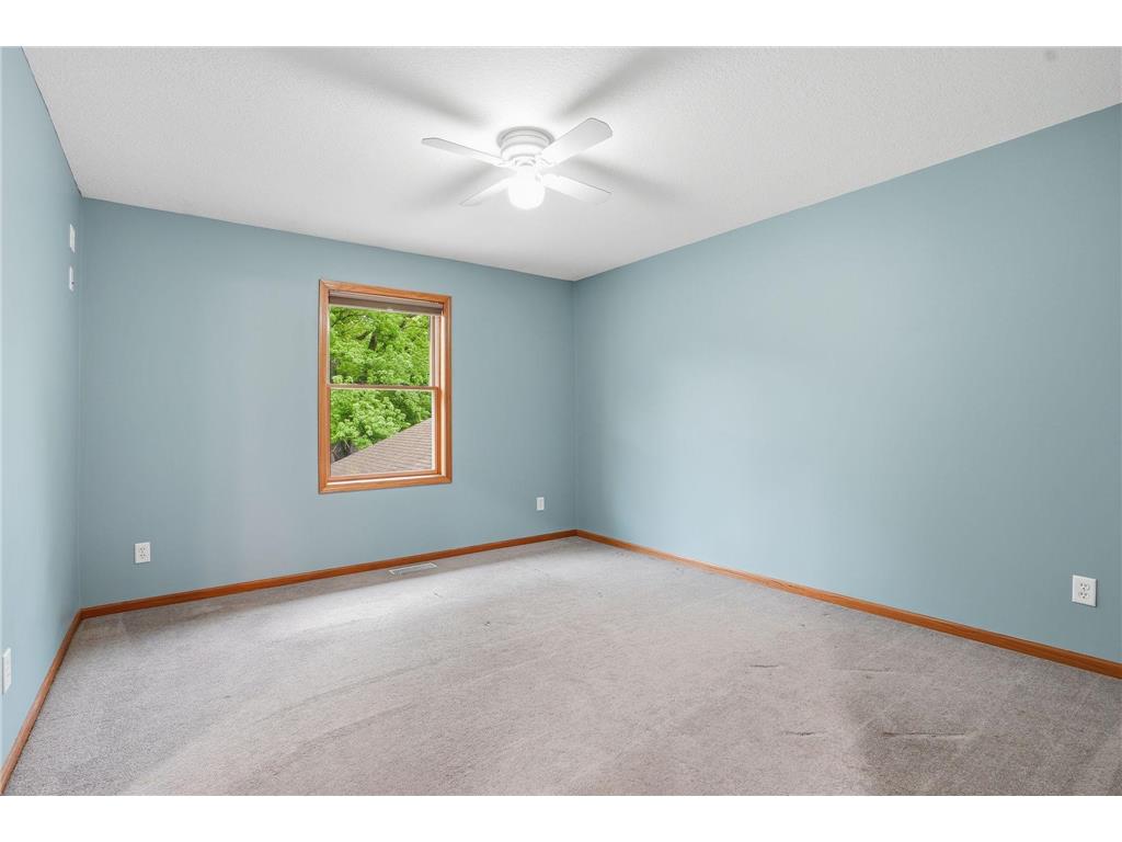 870 County Road F E Vadnais Heights MN 55127 7075735 image28