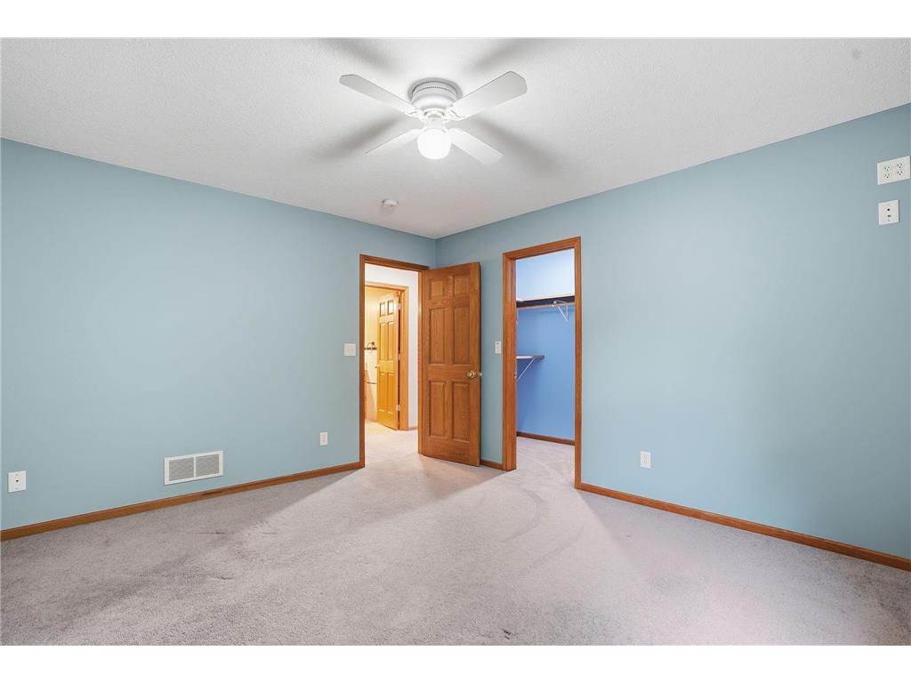 870 County Road F E Vadnais Heights MN 55127 7075735 image29