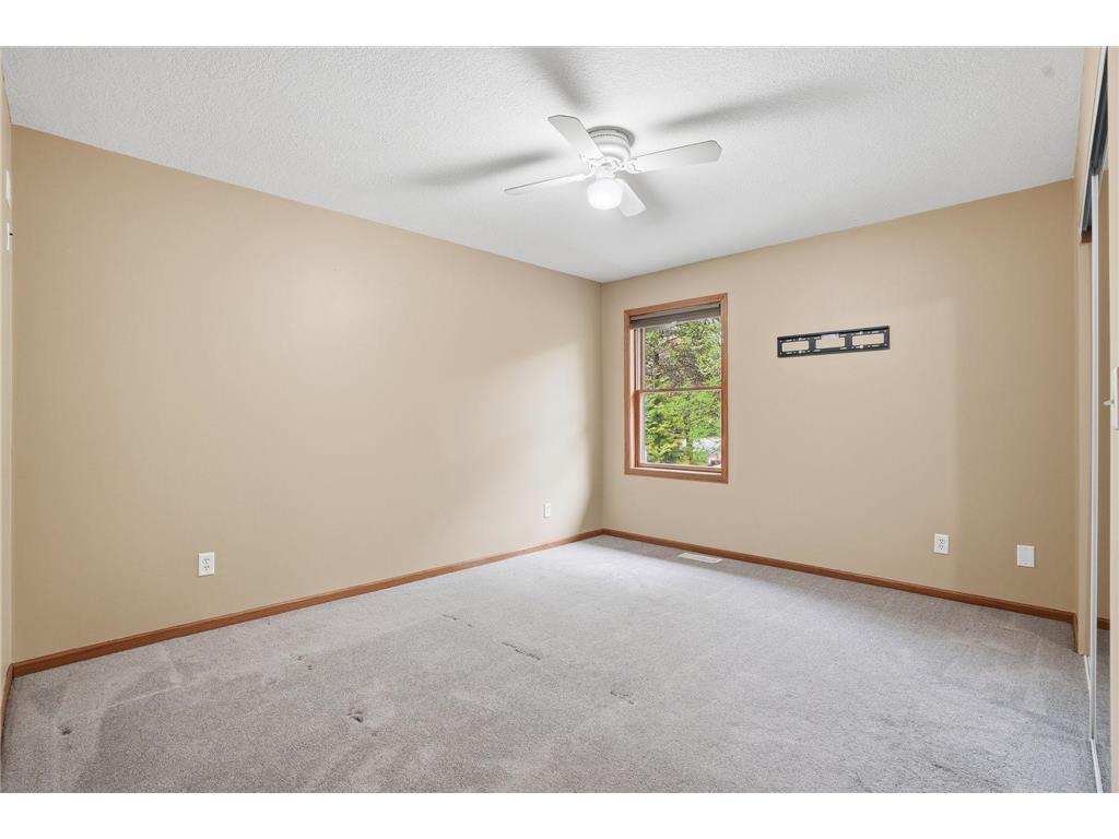 870 County Road F E Vadnais Heights MN 55127 7075735 image33