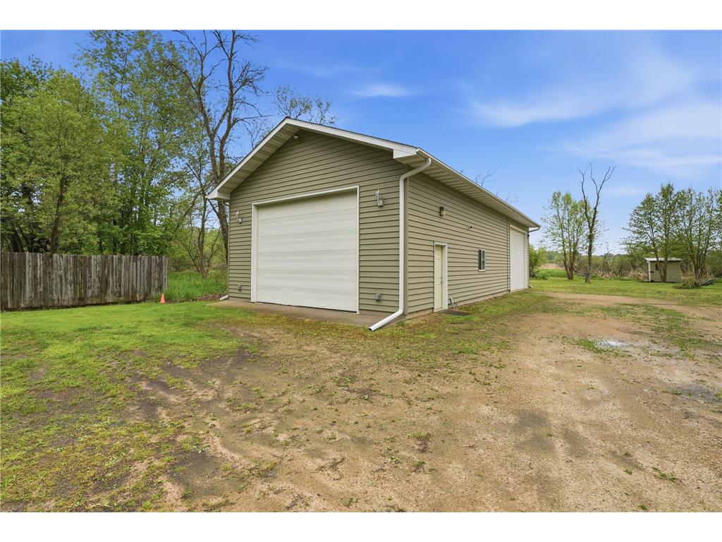 870 County Road F E Vadnais Heights MN 55127 7075735 image4