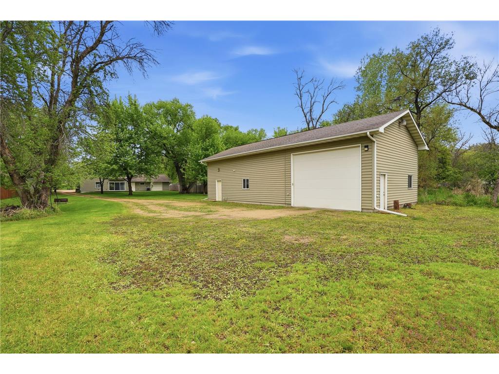 870 County Road F E Vadnais Heights MN 55127 7075735 image5