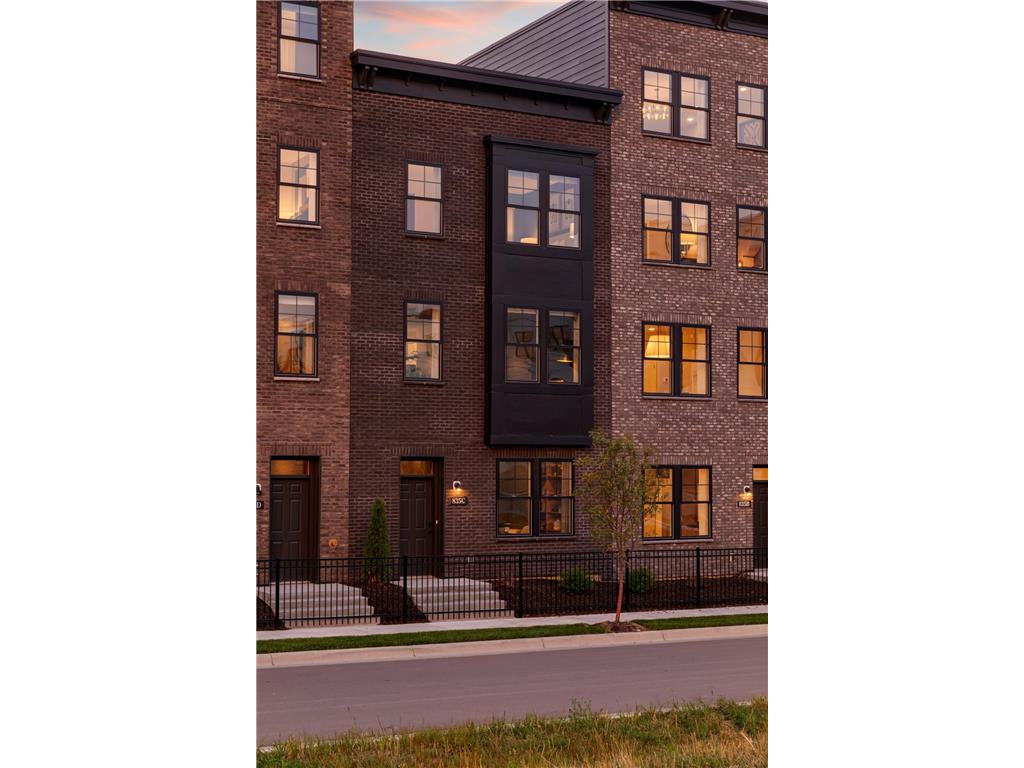 870 G Mount Curve Boulevard, Saint Paul, MN, 55116 MLS 6359058