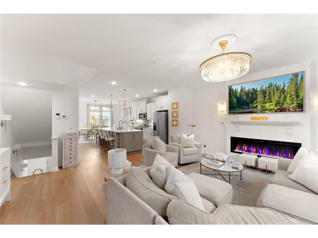 870 Mount Curve Boulevard #F Saint Paul MN 55116 7055338 image1