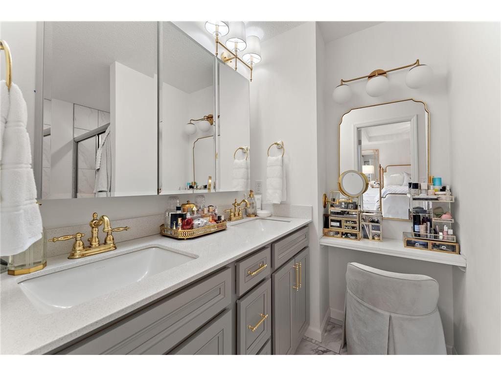 870 Mount Curve Boulevard #F Saint Paul MN 55116 7055338 image19