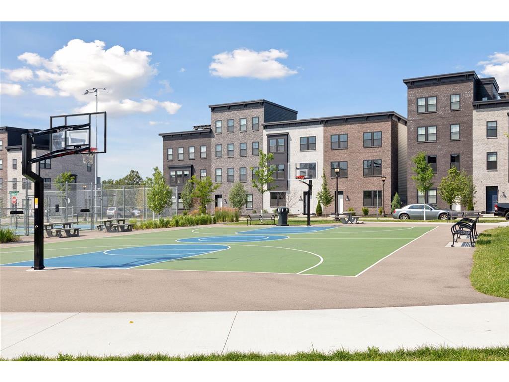 870 Mount Curve Boulevard #L Saint Paul MN 55116 6761330 image63