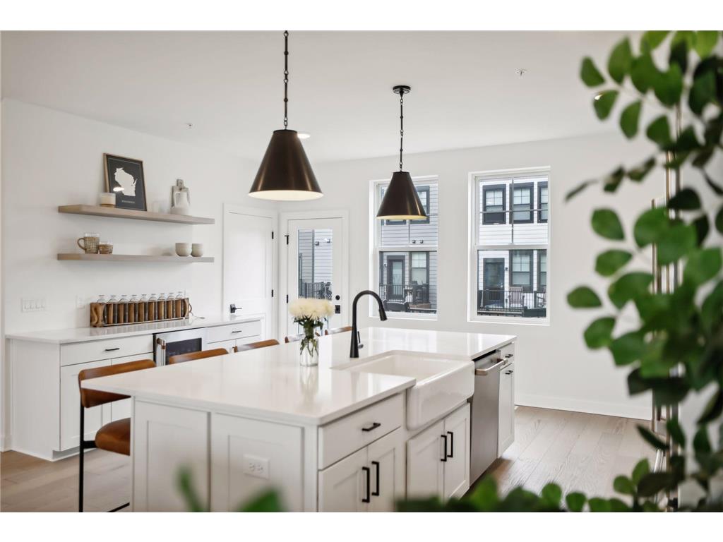 870 Mount Curve Boulevard #L Saint Paul MN 55116 6761330 image8