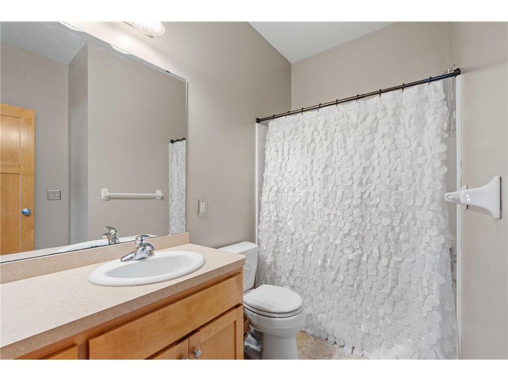 8700 Grace Lane Greenfield MN 55357 7040754 image28