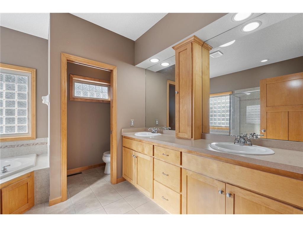 8700 Grace Lane Greenfield MN 55357 7040754 image32