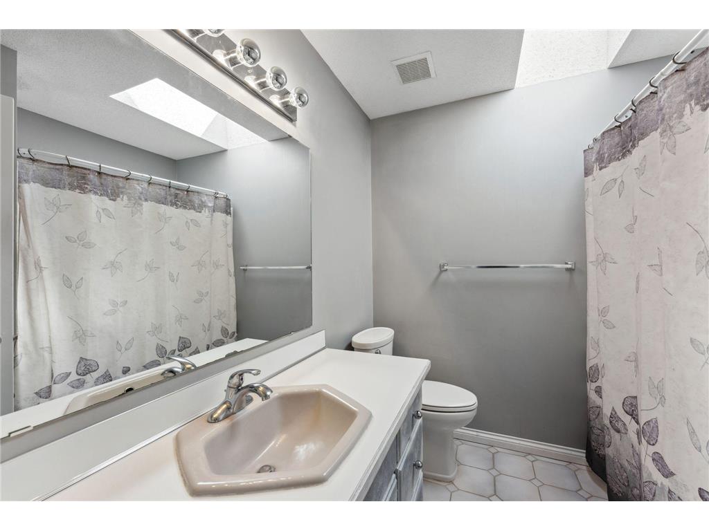 8700 Kilbirnie Terrace Brooklyn Park MN 55443 6791560 image39