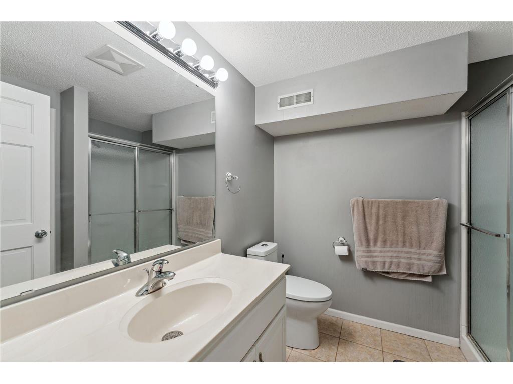 8700 Kilbirnie Terrace Brooklyn Park MN 55443 6791560 image46