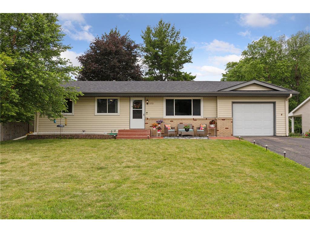 8701 40 1/2 Avenue N New Hope MN 55427 6557172 image1