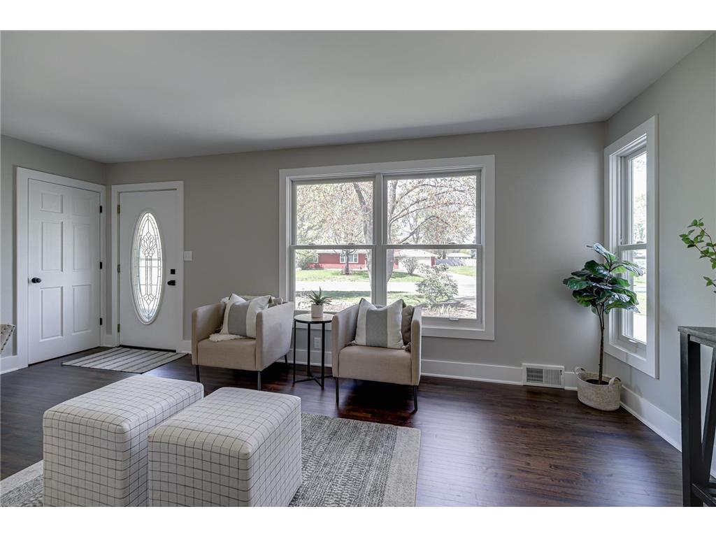 8701 Elliot Avenue S Bloomington MN 55420 7064733 image2