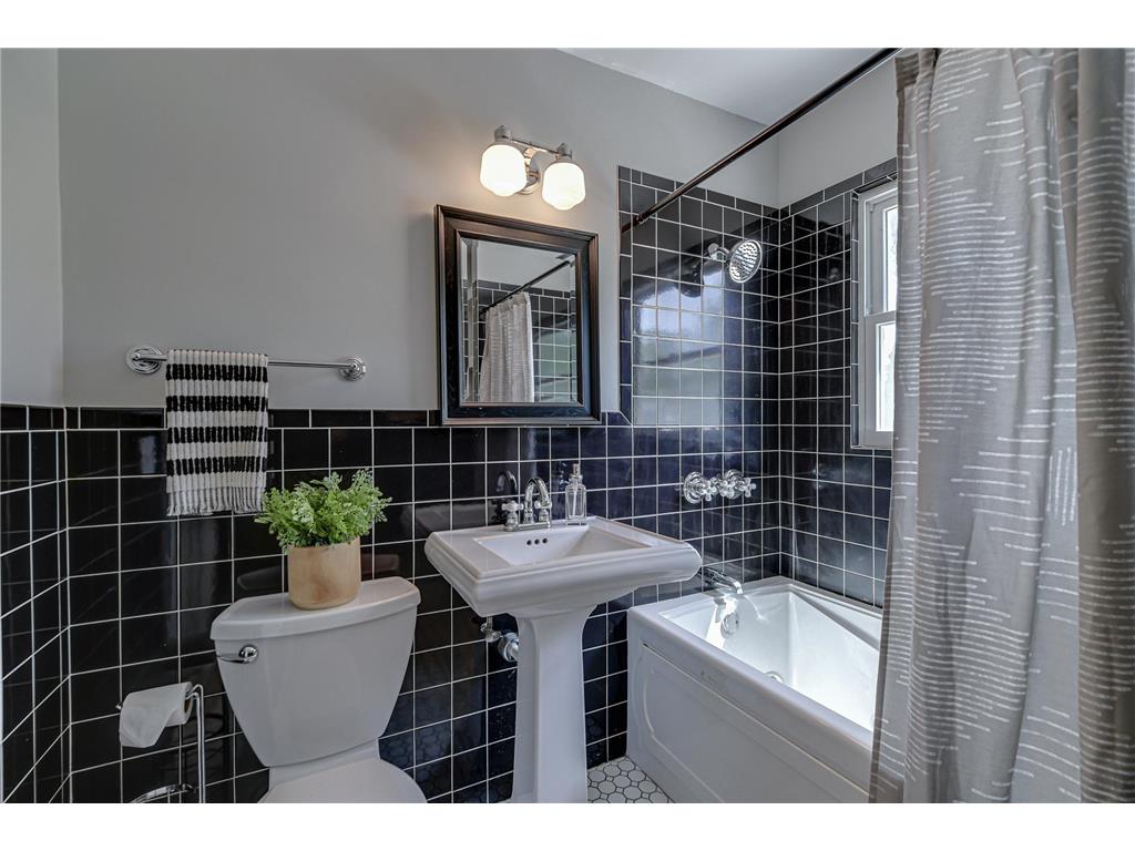 8701 Elliot Avenue S Bloomington MN 55420 7064733 image22