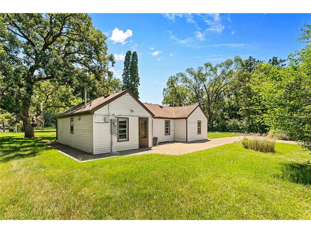 8706 Lincoln Street NE Blaine MN 55434 7106860 image2