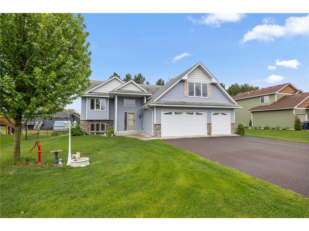 8707 Preserve Boulevard N Chisago City MN 55013 7074002 image1