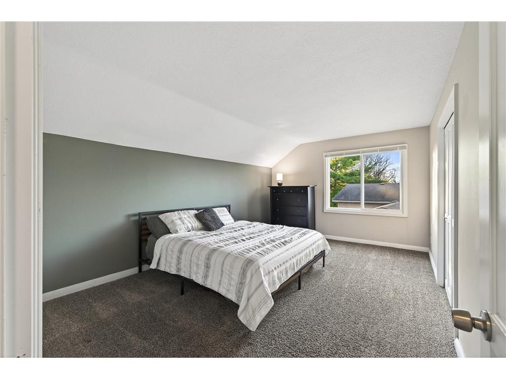 8709 64th Avenue N Brooklyn Park MN 55428 7047892 image12