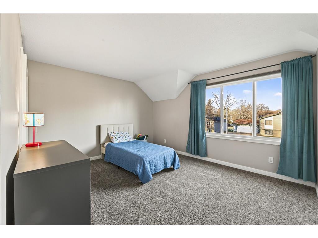 8709 64th Avenue N Brooklyn Park MN 55428 7047892 image13
