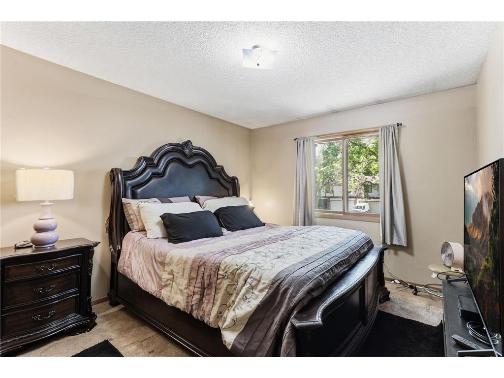 8709 Maplebrook Parkway N Brooklyn Park MN 55445 7087112 image9