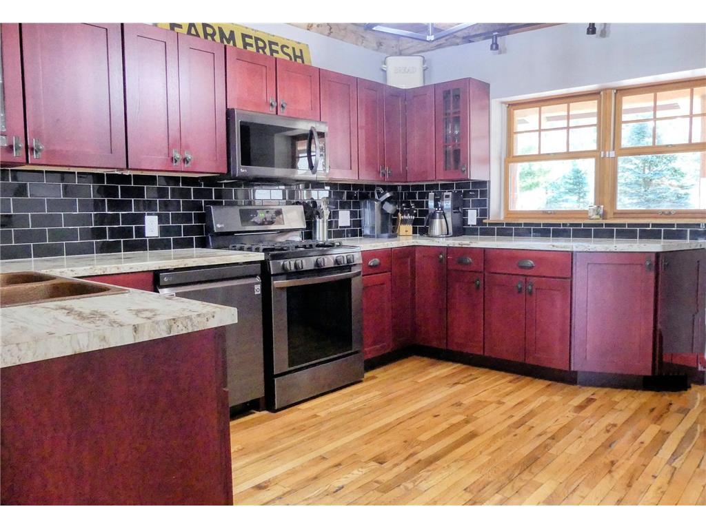 871 207th Street Dresser WI 54009 - Lotus Lake 7027256 image8