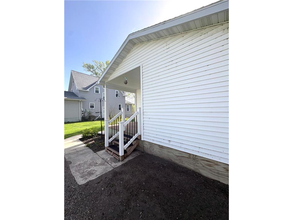 871 7th Street Dawson MN 56232 7073363 image32