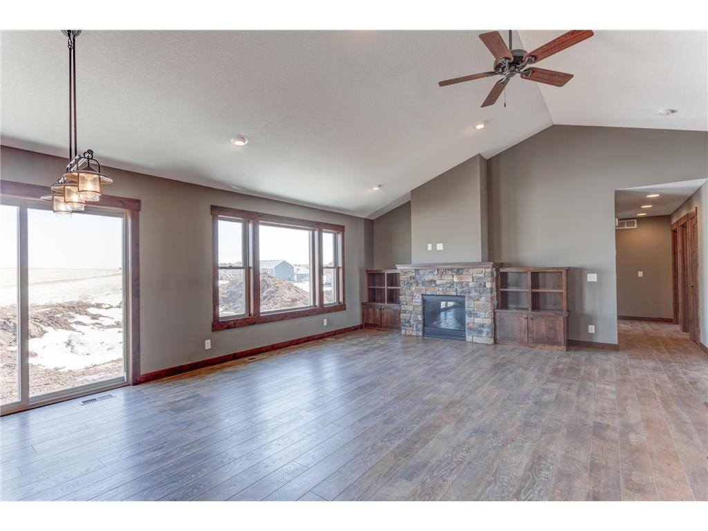 871 N Grant Street Ellsworth WI 54011 6748614 image4