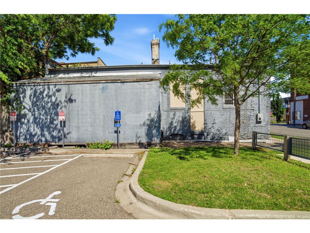 871 Payne Avenue Saint Paul MN 55130 7109003 image11