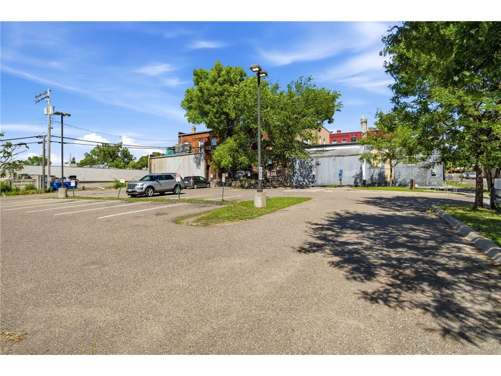 871 Payne Avenue Saint Paul MN 55130 7109003 image12