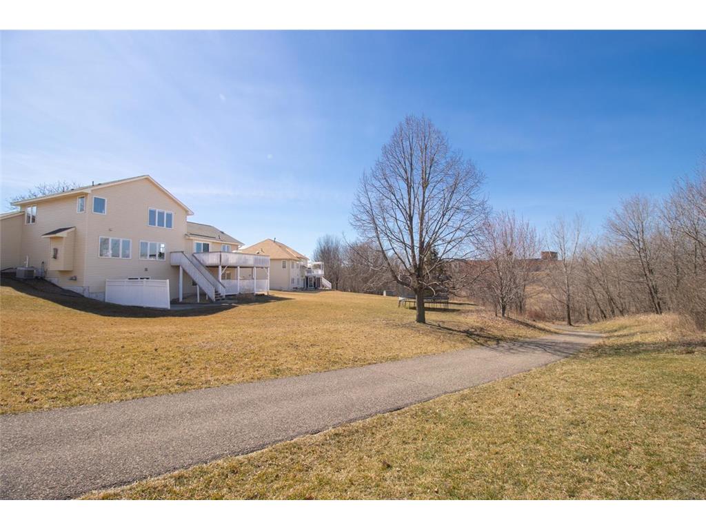 8712 Valley View Place, Chanhassen, MN, 55317 MLS 6476862 Edina Realty