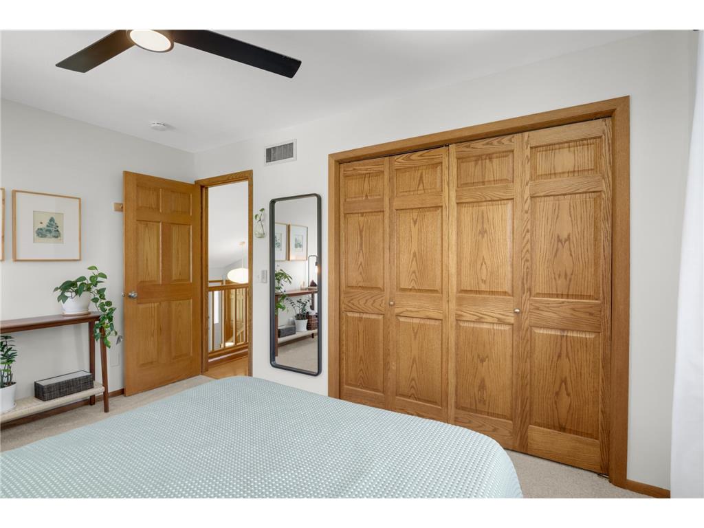 8713 Lakeview Circle Bloomington MN 55438 7094378 image26