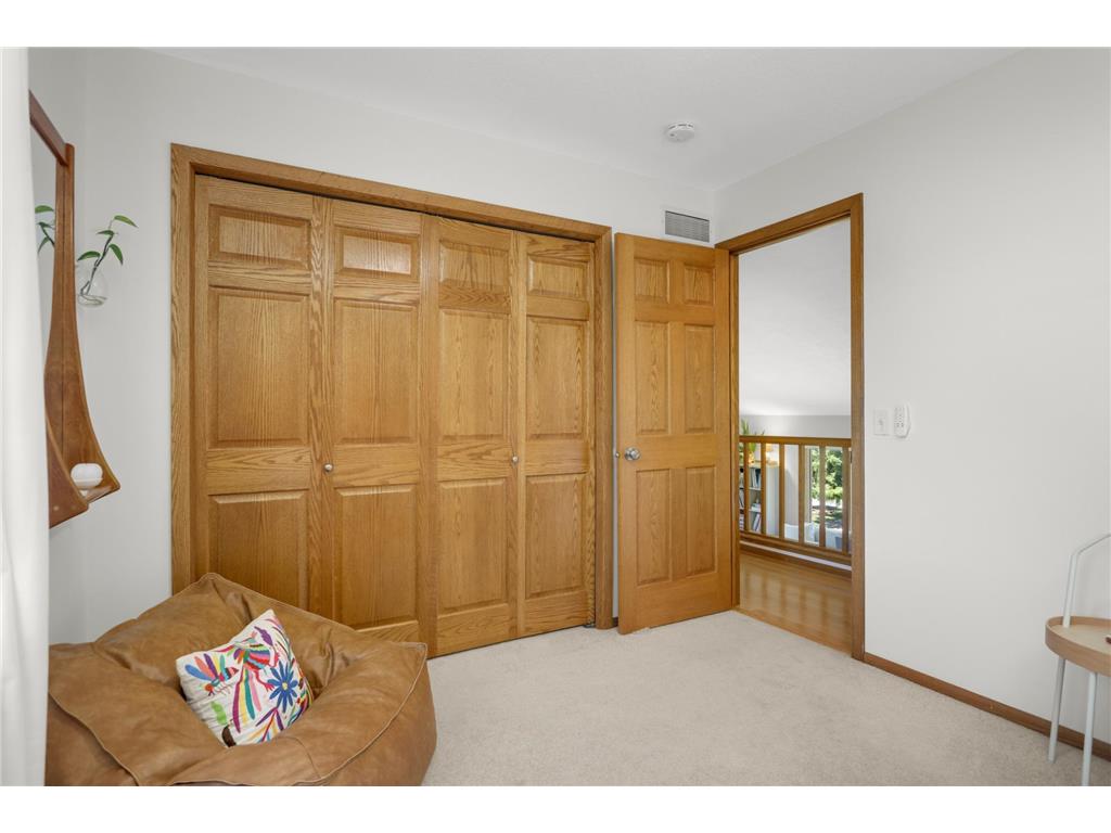 8713 Lakeview Circle Bloomington MN 55438 7094378 image28