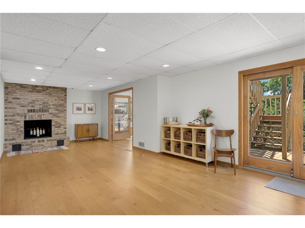 8713 Lakeview Circle Bloomington MN 55438 7094378 image33
