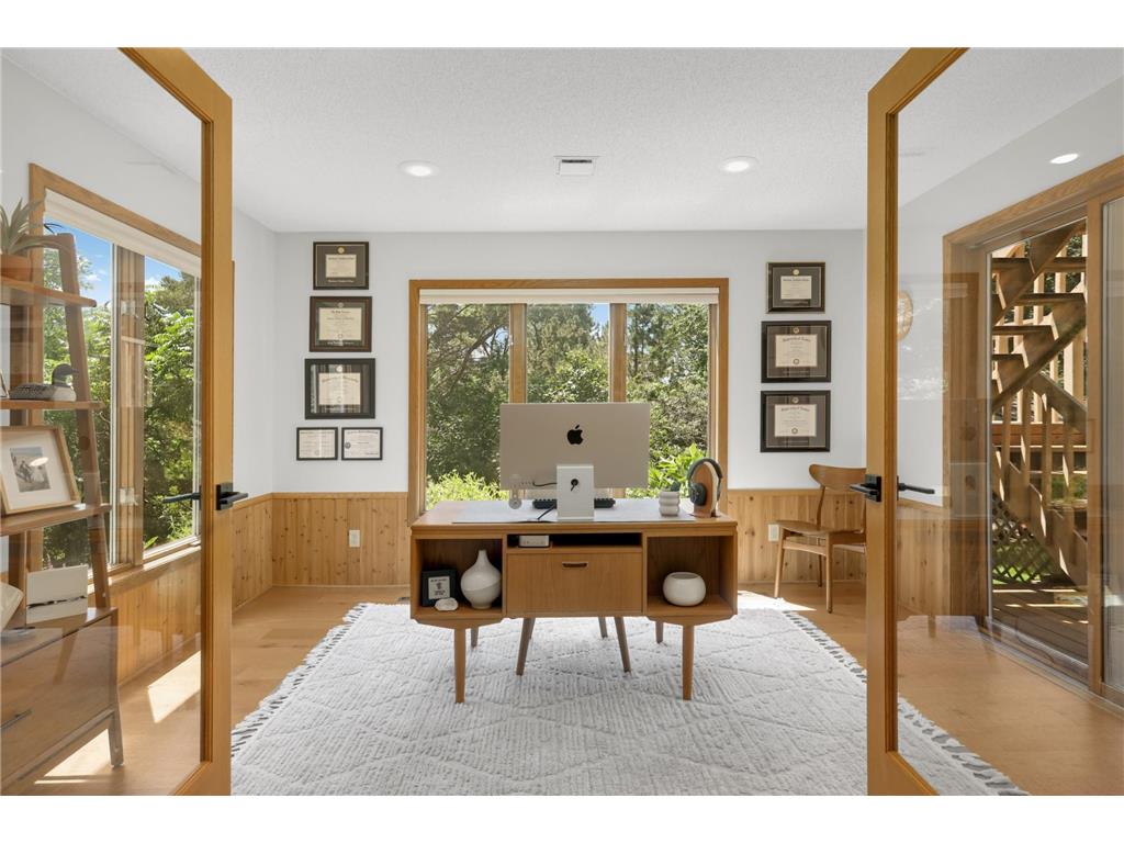 8713 Lakeview Circle Bloomington MN 55438 7094378 image34