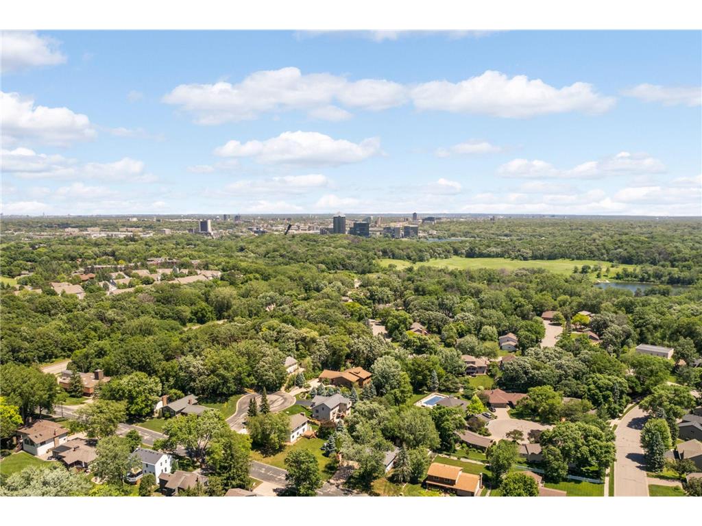 8713 Lakeview Circle Bloomington MN 55438 7094378 image39