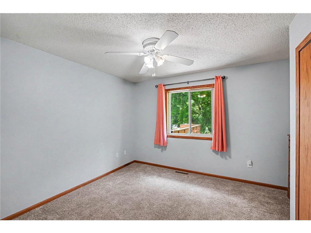 8714 E River Road NW Coon Rapids MN 55433 7093929 image15