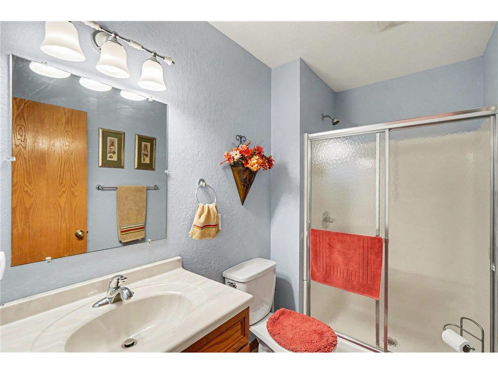 8714 E River Road NW Coon Rapids MN 55433 7093929 image19