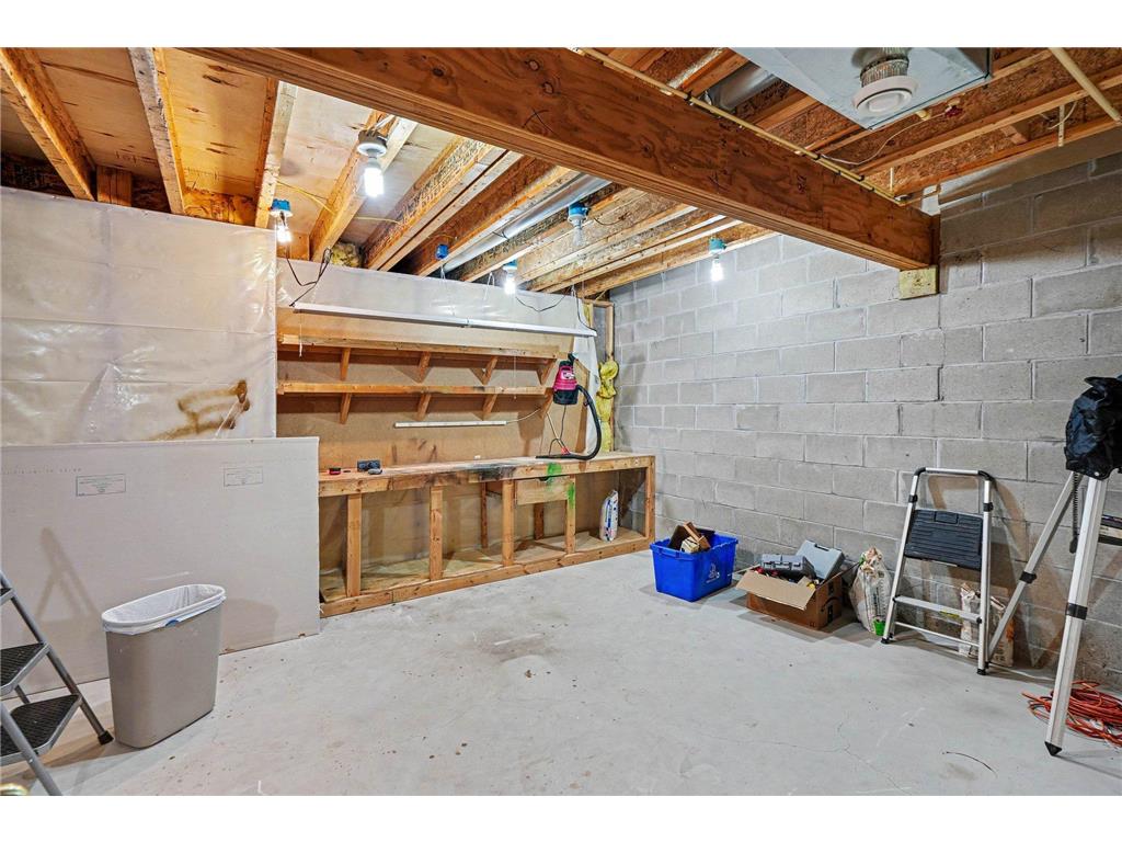 8714 E River Road NW Coon Rapids MN 55433 7093929 image21