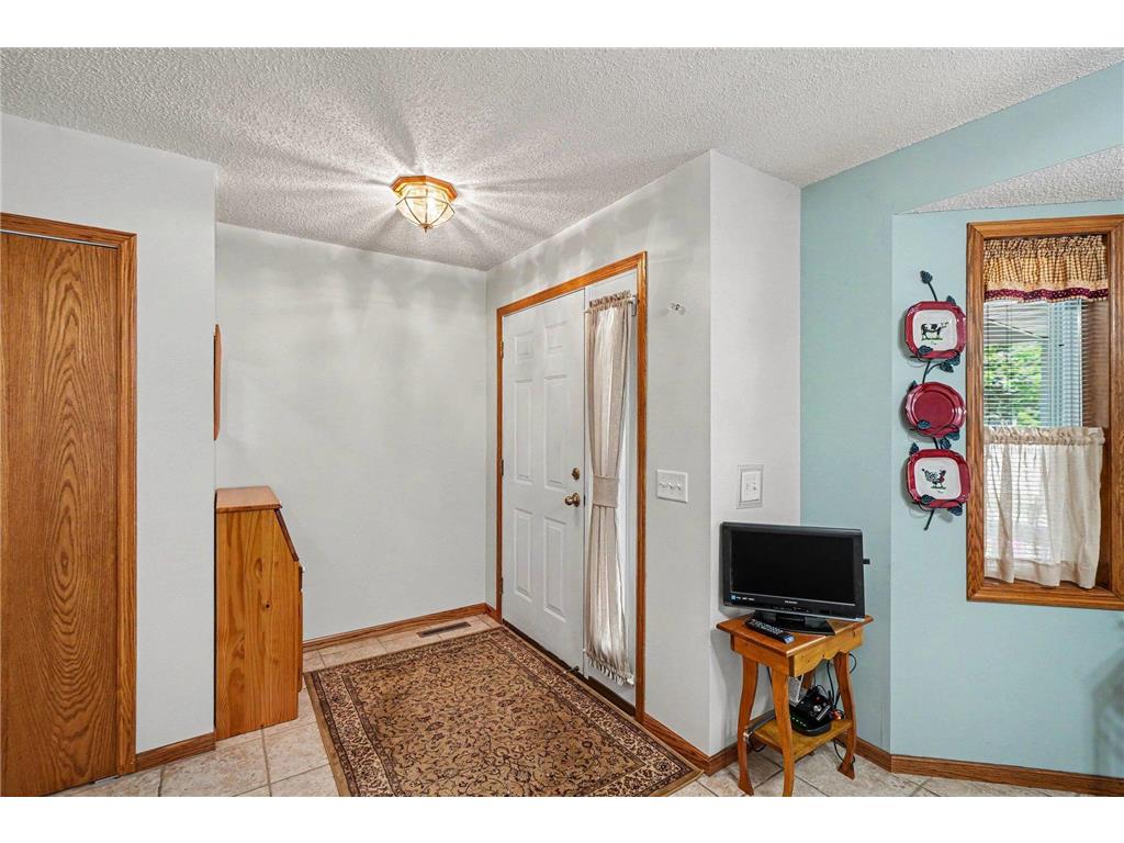 8714 E River Road NW Coon Rapids MN 55433 7093929 image3