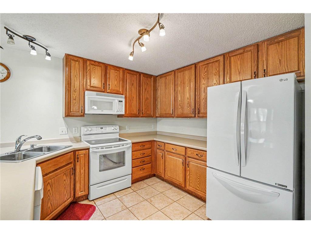 8714 E River Road NW Coon Rapids MN 55433 7093929 image5