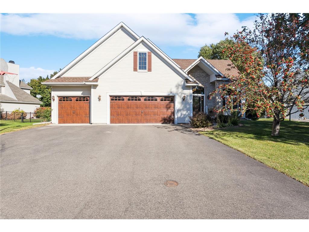 8715 Jewel Avenue S, Cottage Grove, MN, 55016 | MLS: 6611990 | Edina Realty