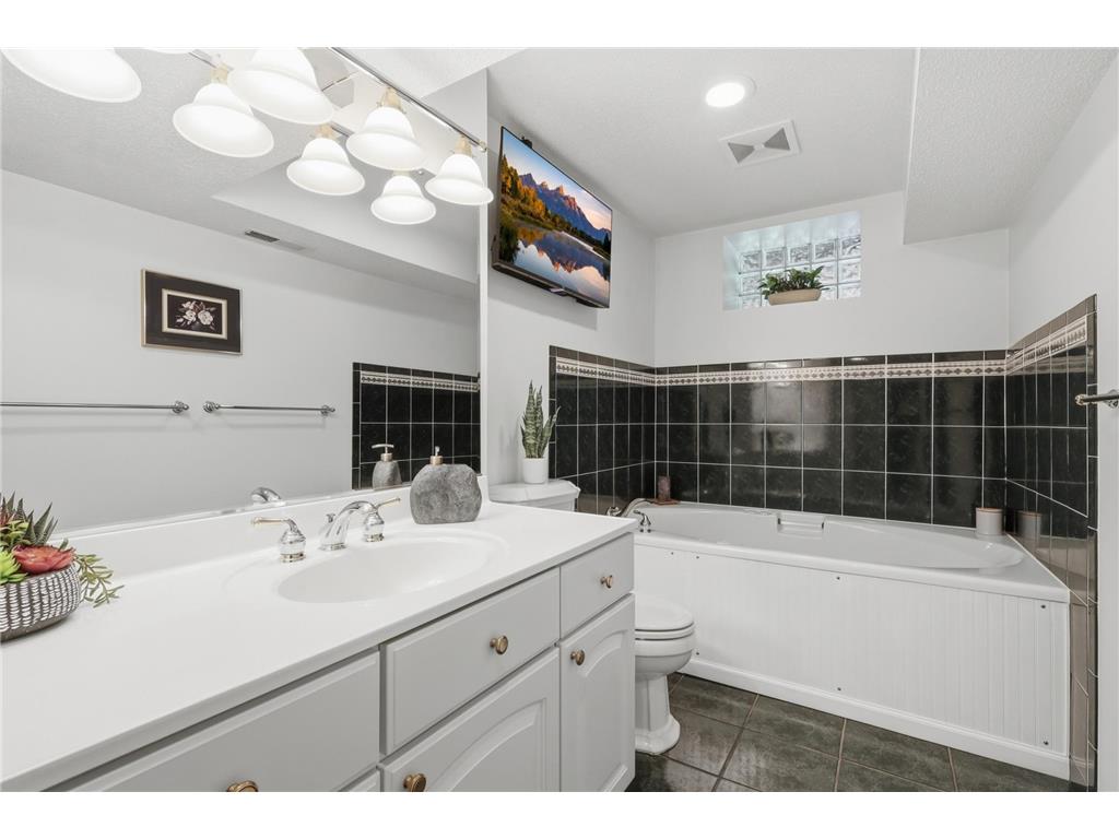 8716 Virginia Avenue S Bloomington MN 55438 7099838 image35