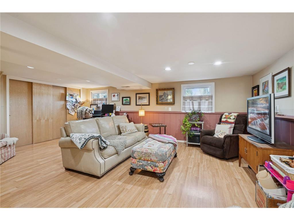 8717 Oxborough Avenue S Bloomington MN 55437 7007448 image34