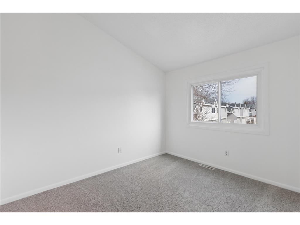 8718 Glasgow Lane Saint Bonifacius MN 55375 7041300 image10